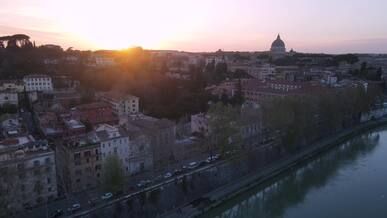 rome sunrise over vatican and tiber river