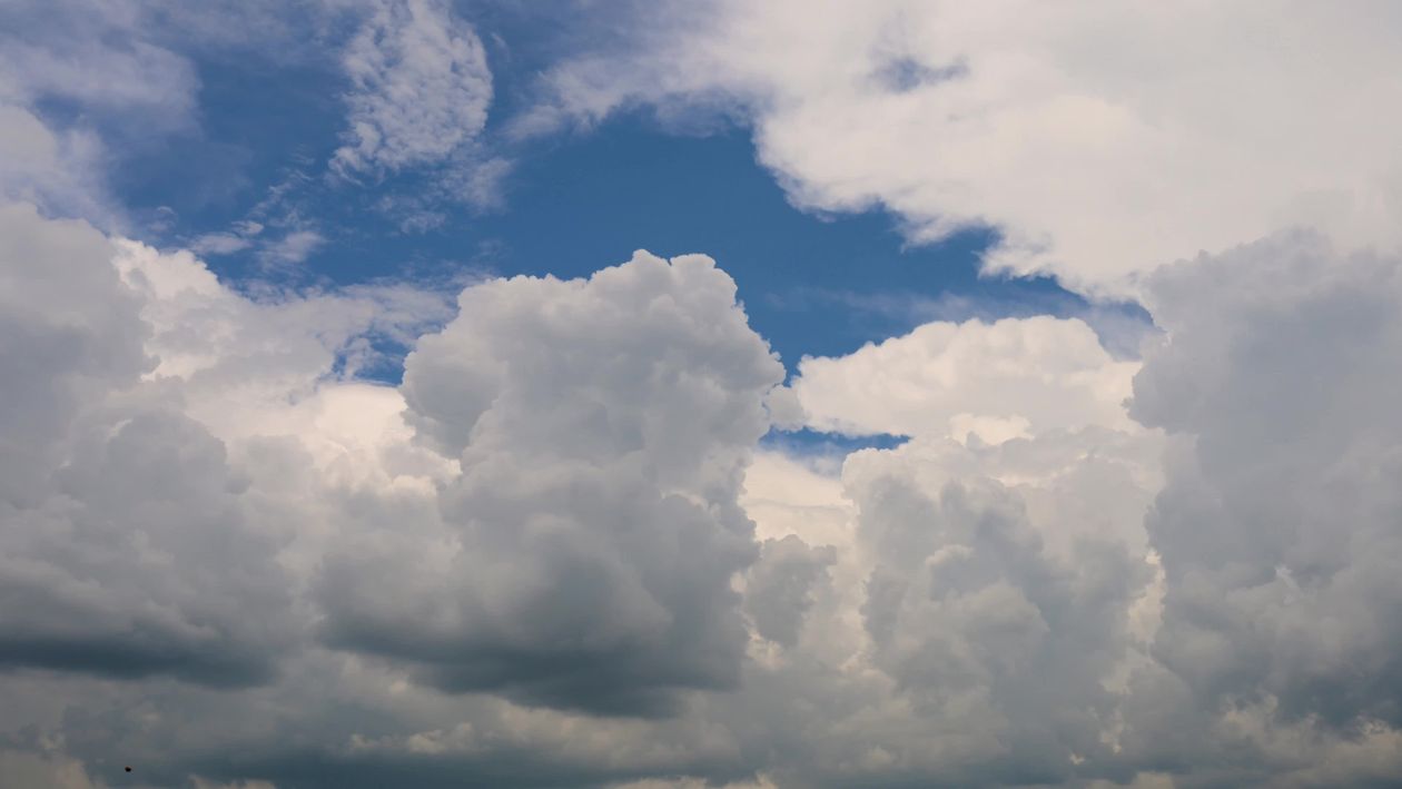 Dynamic Cumulus Clouds Over a Blue Sky Free Stock Video Footage ...
