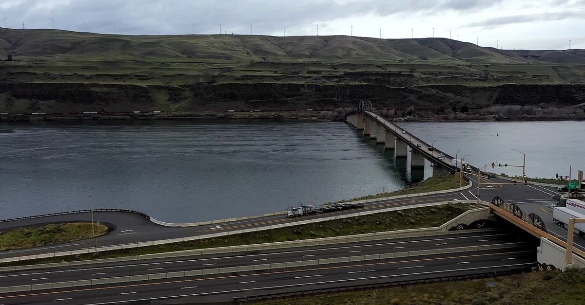 Biggs Bridge Scenic Aerial View of Columbia River Bridge Free Stock Video Footage ...