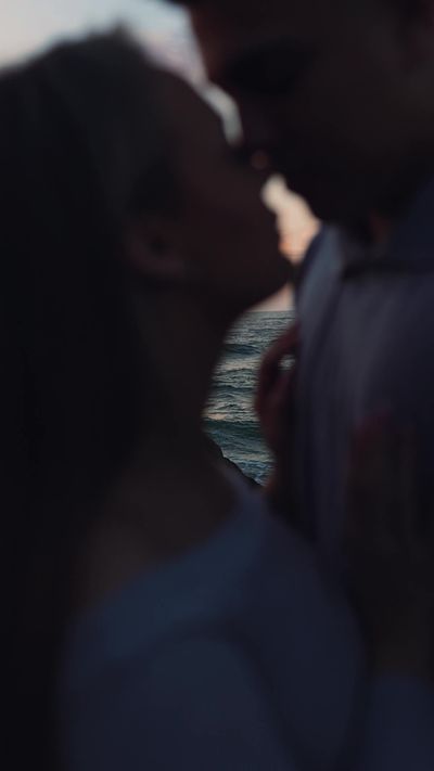 Alexander Mass's ocean waves sunset video