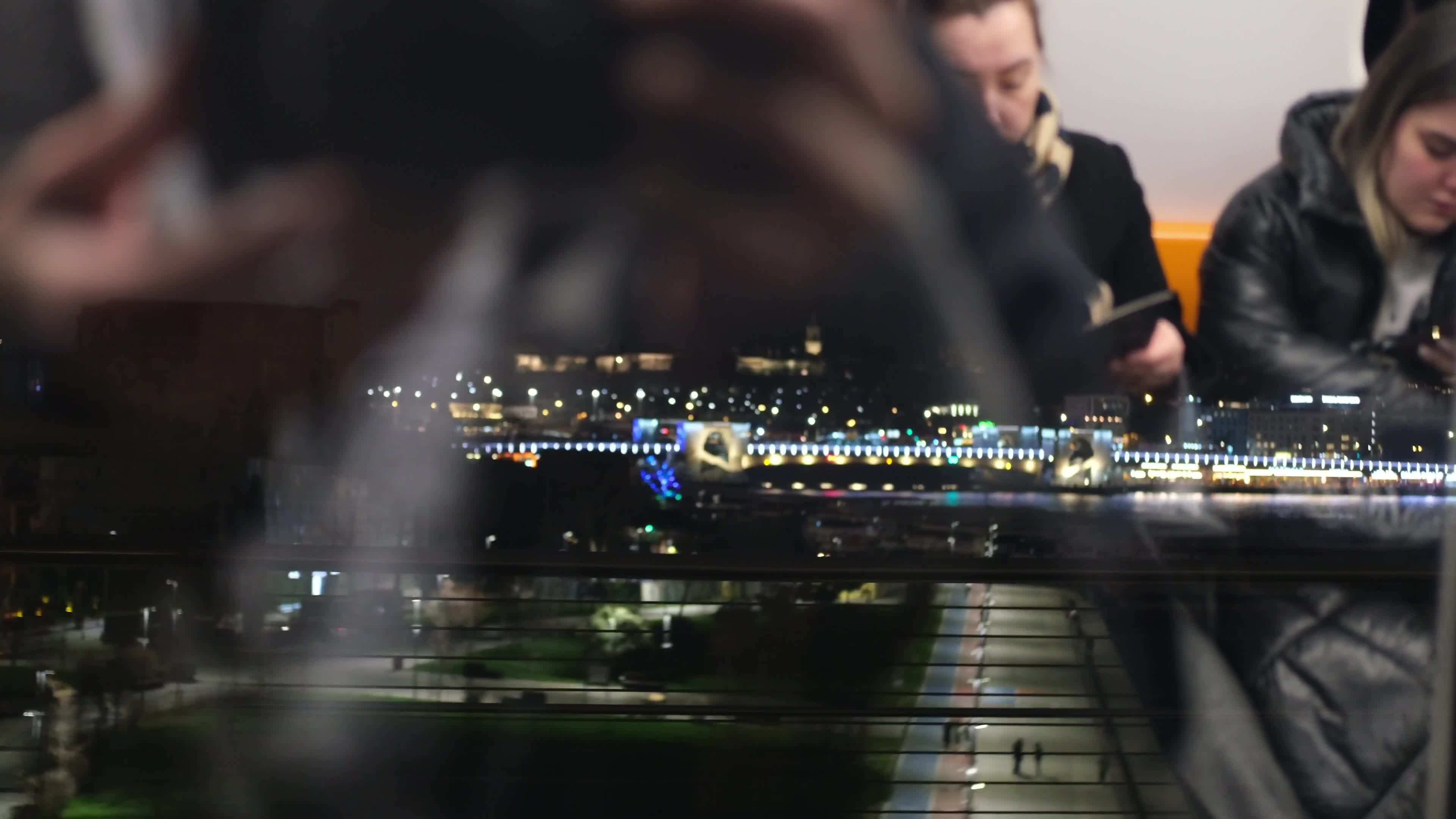 10 000+ Vidéos De Voyage urbain Libre de Droit, Clips Vidéo de Voyage urbain en 4K et HD
