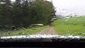 雨天开车视频素材免费下载视频素材