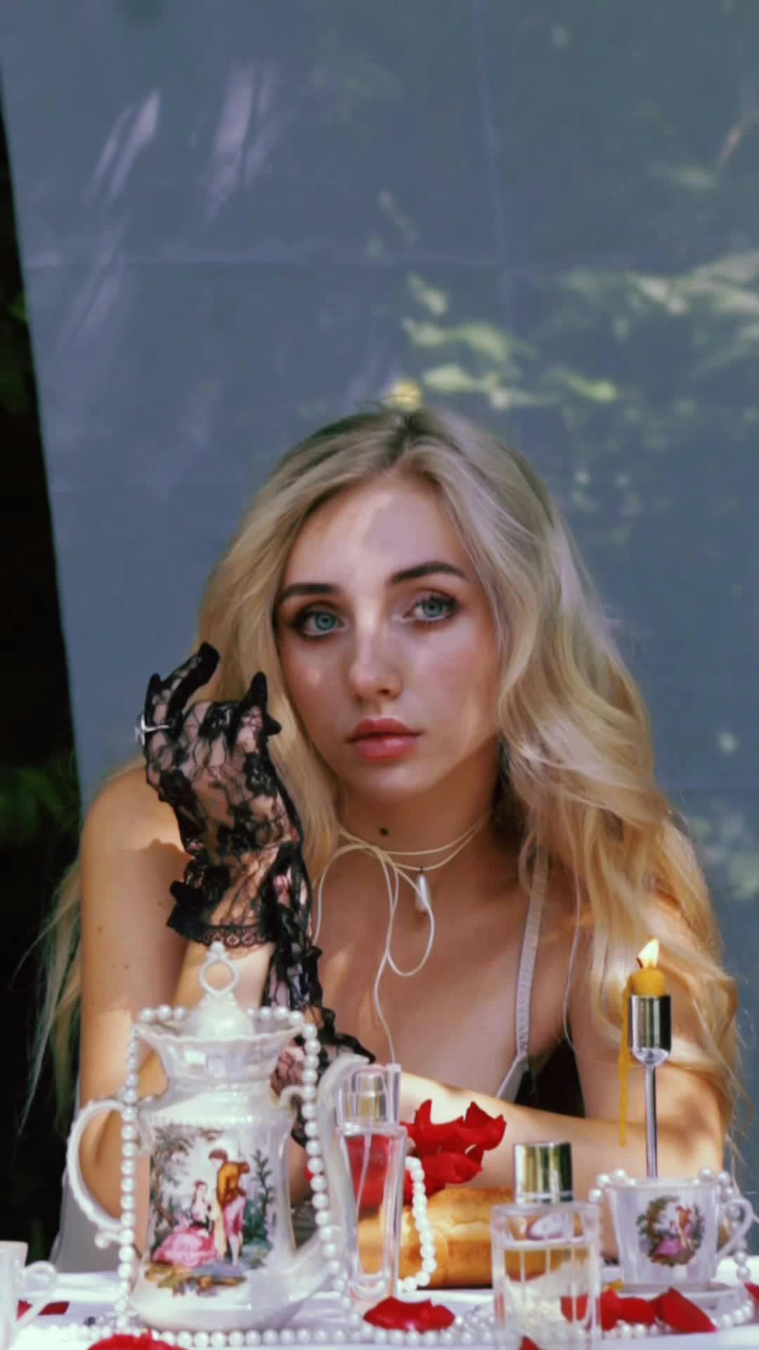 Blonde+Twerking+Necked Videos, Download The BEST Free 4k Stock Video