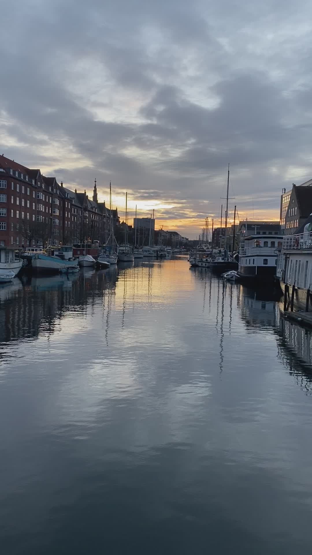 one day 🥹
📍 Amsterdam
🎥 Peace Panda · Pexels
#travel #europe #eurotrip #wanderlust #vacation