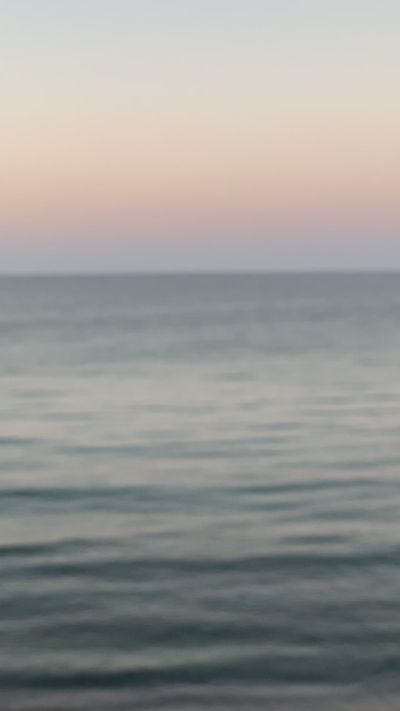 Hert Niks's ocean waves sunset video