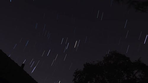 Garis Jejak Bintang Di Langit Pada Malam Hari