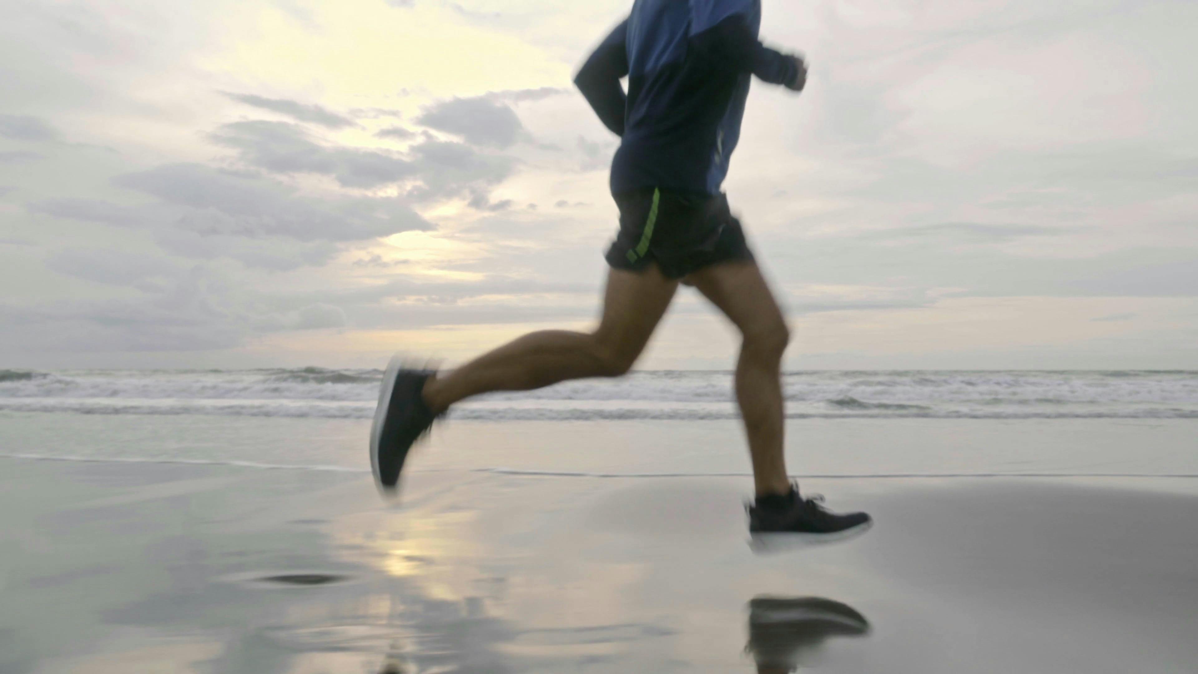 图片素材 : 海滩, 地平线, 轮廓, 日落, 早上, 赛跑, 男, 跑步, 转轮, 健康, 健身, 竞争, 适合, 耐力, 运动员, 慢跑 ...