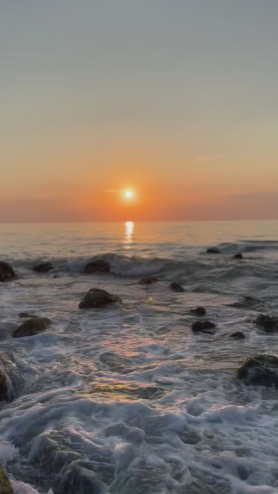 Ayberk's ocean waves sunset video