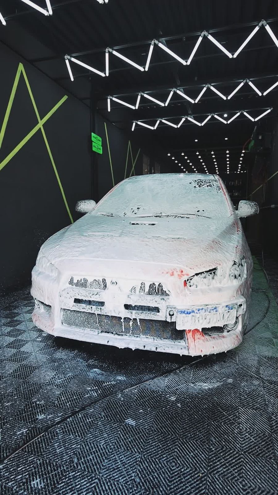 Foam wash on high-end vehicle