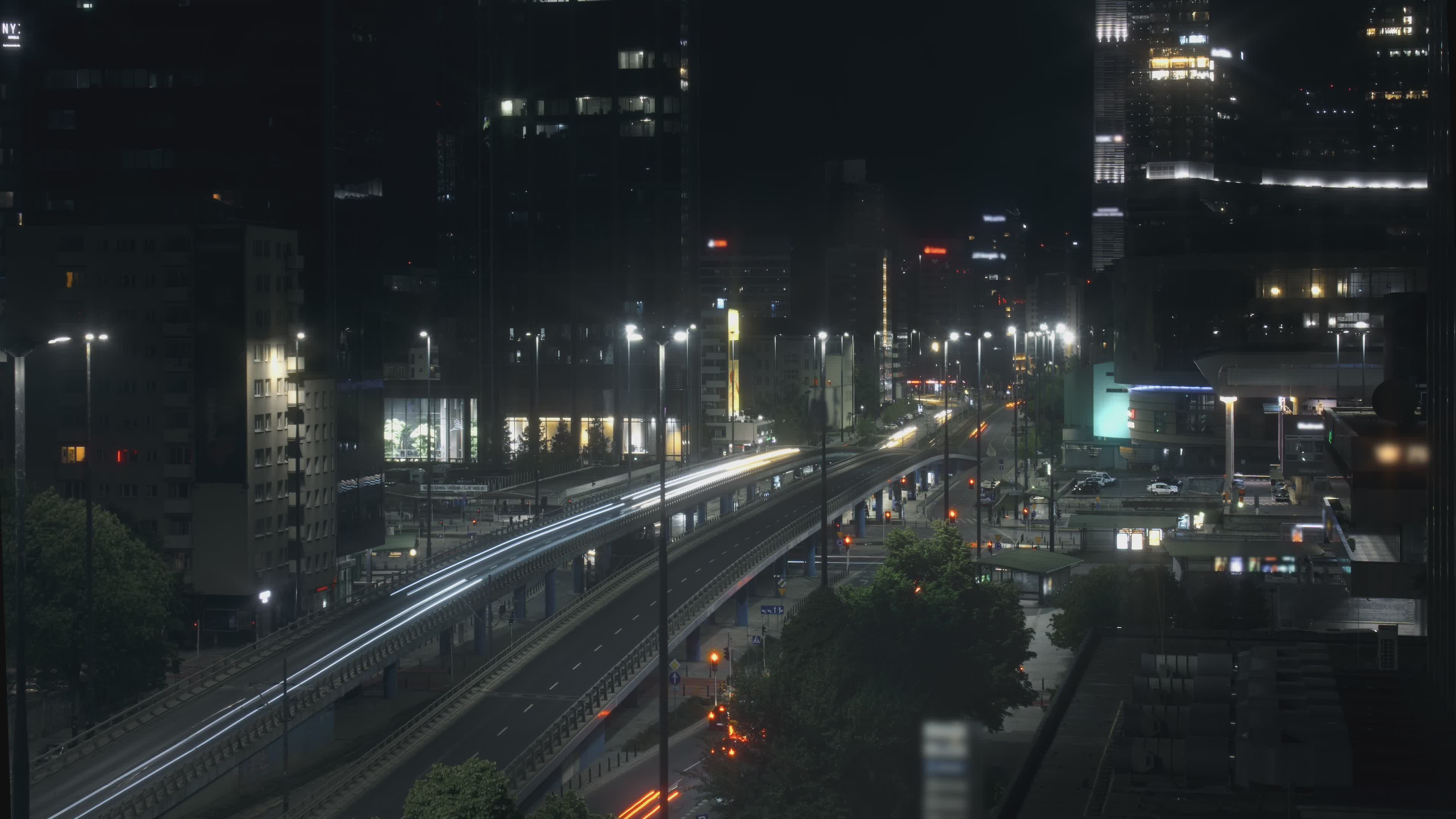 dynamic nighttime city timelapse in urban setting 32231526