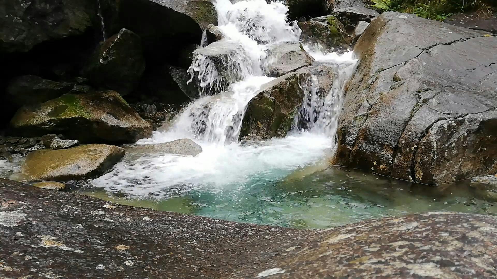 waterfall sound effect