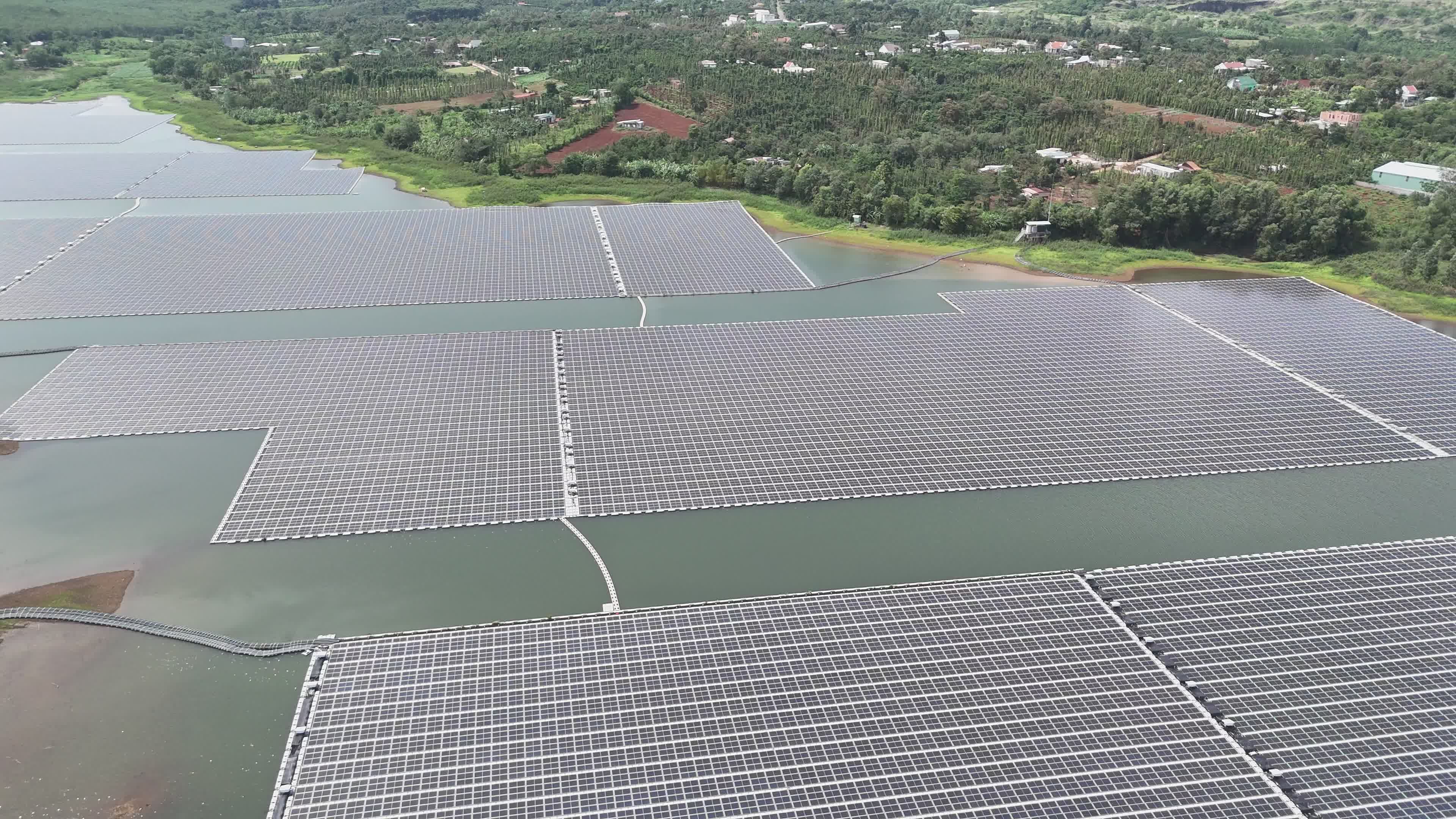 Aerial View of Expansive Floating Solar Farm Free Stock Video Footage ...