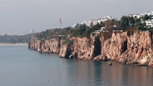 Курортный город Анталия в Турции с видом на море