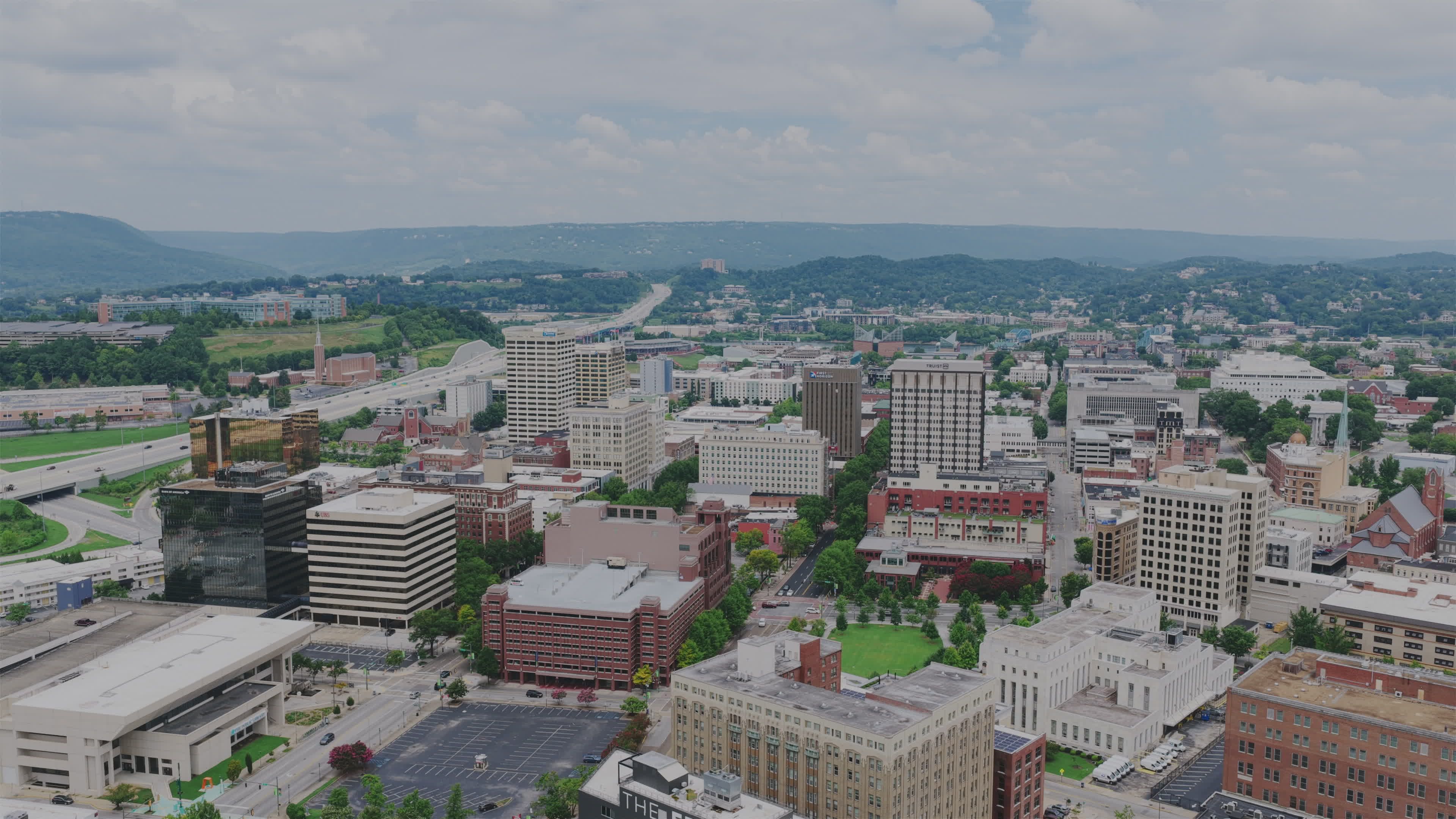 urban aerial view of chattanooga downtown skyline 33393550 — free pexels stock footage