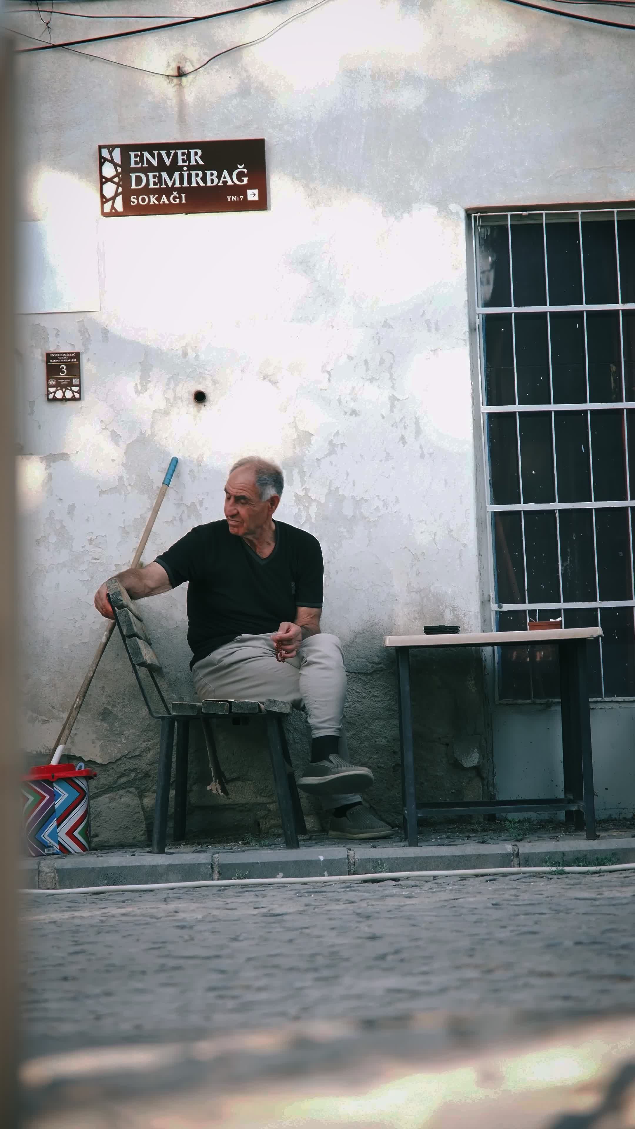 Video by Ebahir