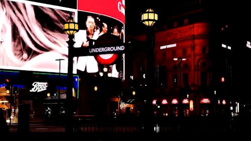 Video of Giant Electronic Billboards Lighting Up A Street In London