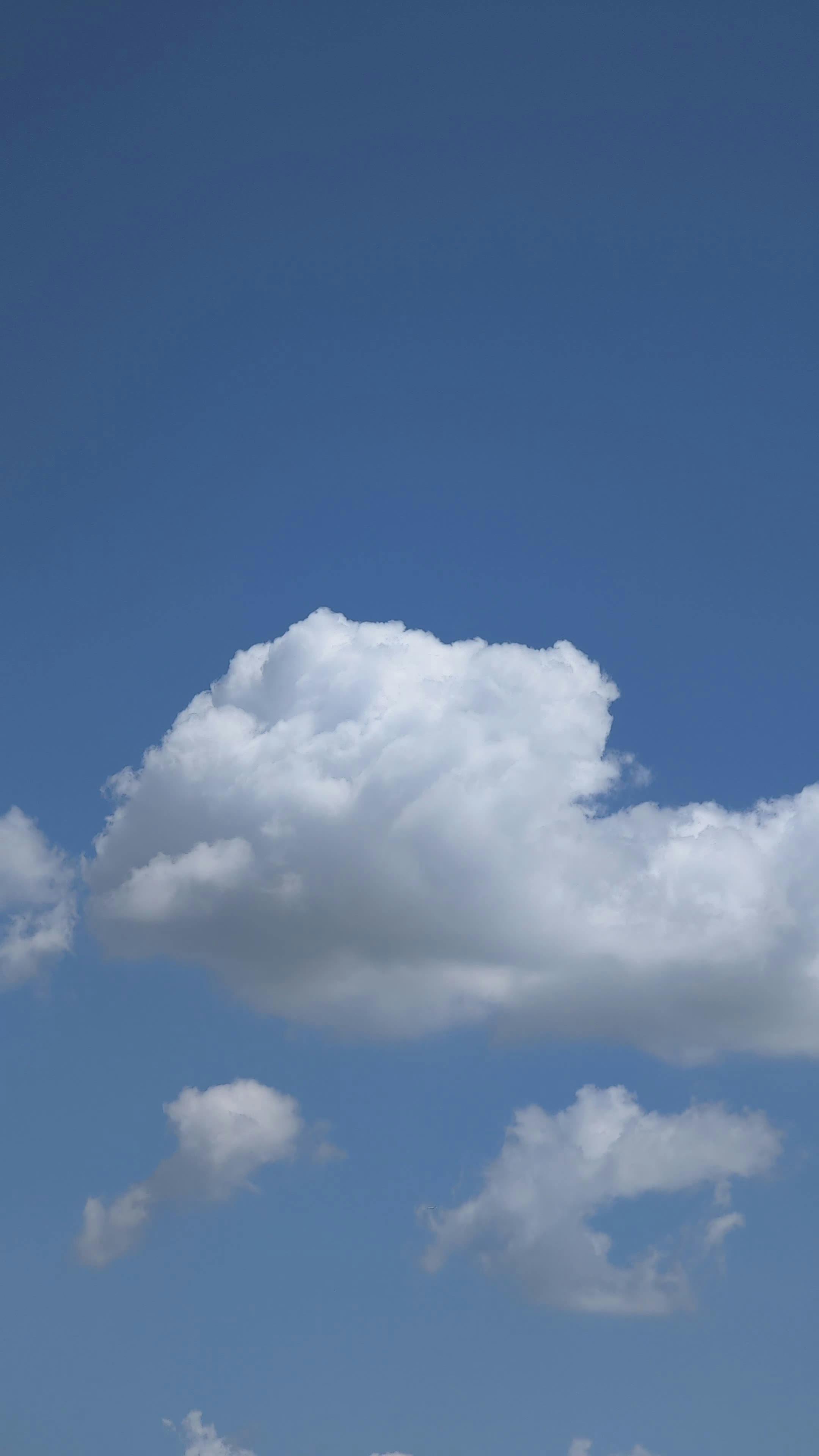 Video by Larkkid Dung