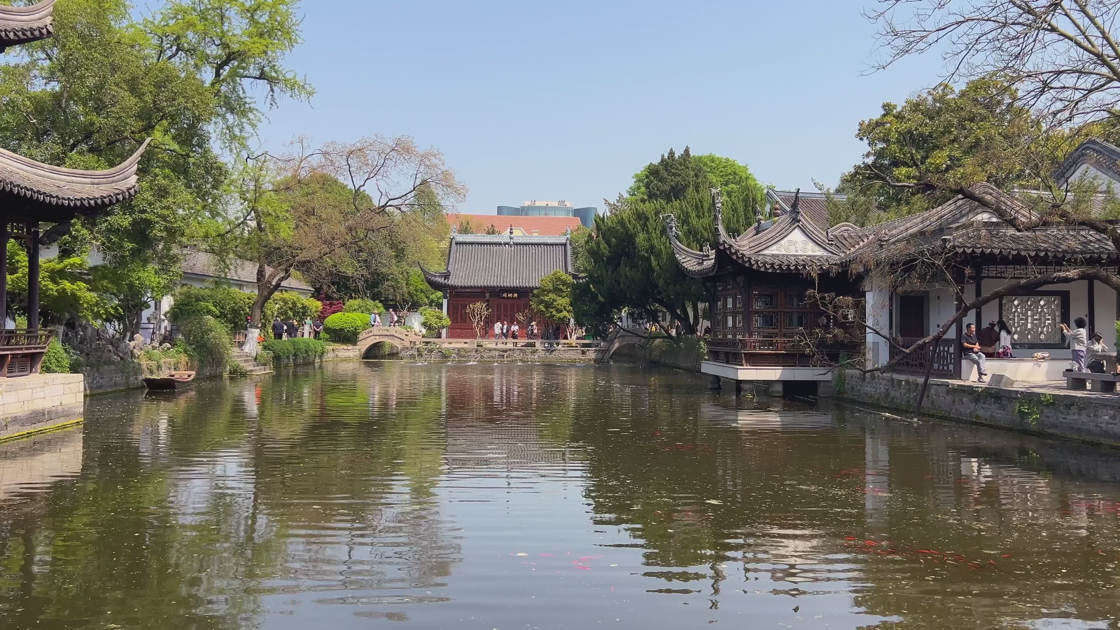风景秀丽的上海古典园林景观 · 免费素材视频