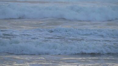 peaceful early morning ocean waves
