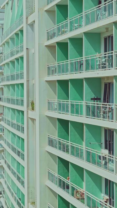 Nothing Ahead's geometric patterns animation video