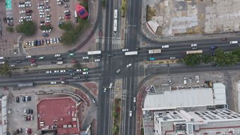 重新选择路口视频素材