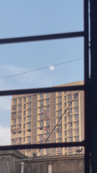 窗外的月亮免费下载视频素材