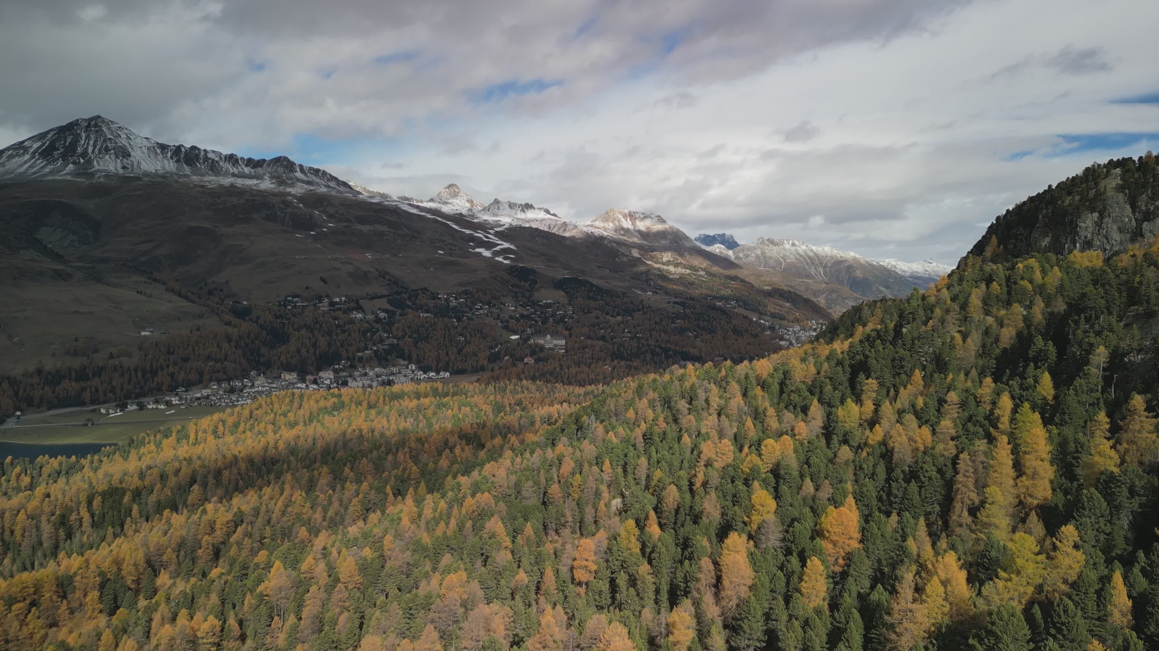 Video by Oskar Gross