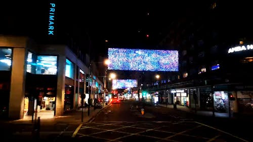 Bepergian Dalam Kota Pada Malam Hari