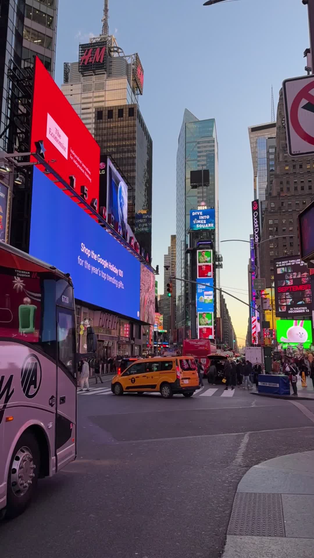 https free c lips of new york city downloads Vibrant Evening in Times Square NYC