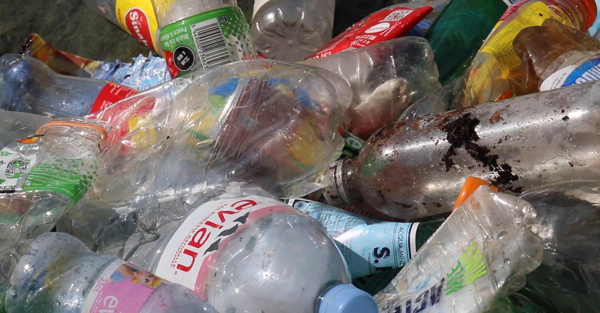 Images De La Bouteille En Plastique Usag e Vid os Gratuites images-de-la-bouteille-en-plastique-usag-e-vid-os-gratuites