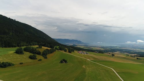 Cuplikan Drone Pemandangan Pedesaan