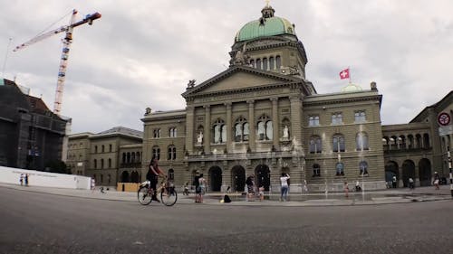De Gevel Van Het Federale Paleisgebouw In Bern, Zwitserland