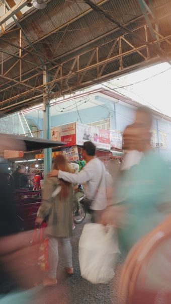 店铺门口人来人往视频素材高清视频免费下载视频素材