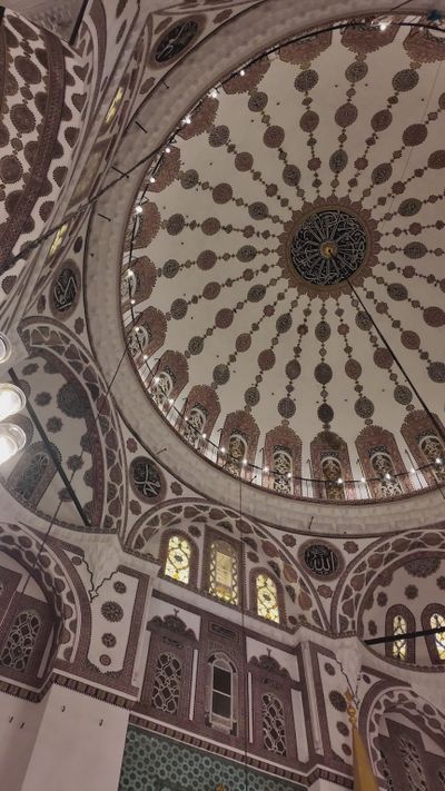 Sururi Ballıdağ Director's geometric patterns animation video