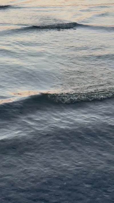 Mone Kostner's ocean waves sunset video