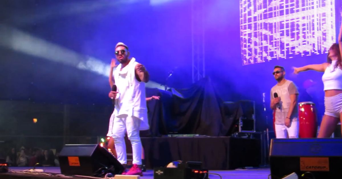 Stagevideo An Artist Performing Live On A Stage Free Stock Video Footage, Royalty ...