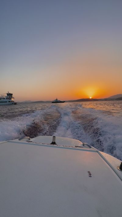 Burak Durma's ocean waves sunset video