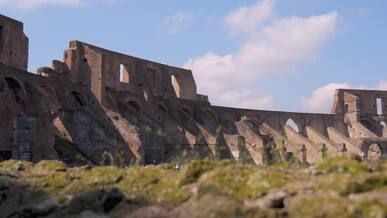 historic view of rome s ancient colosseum