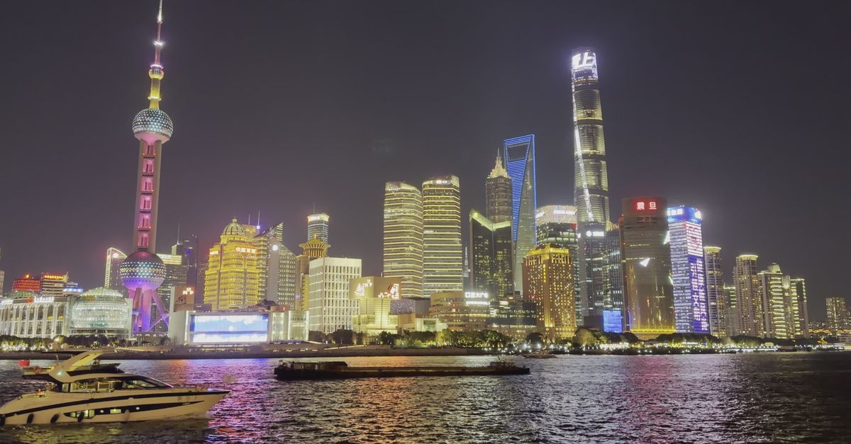 上海天际线的绚丽夜景 · 免费素材视频