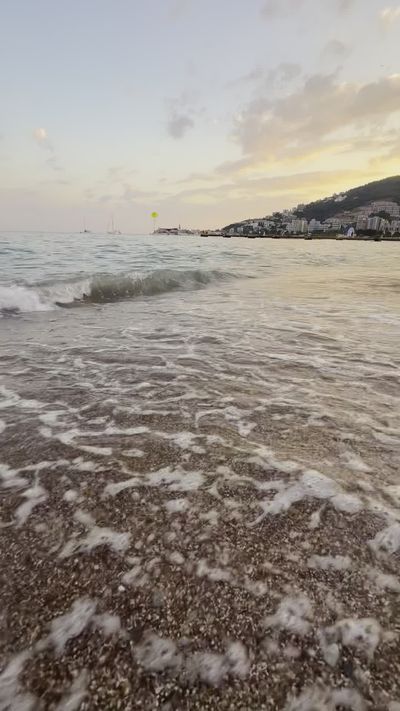 Zenia Diamond's ocean waves sunset video