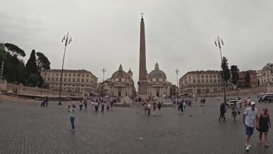 crowds at piazza del popolo rome