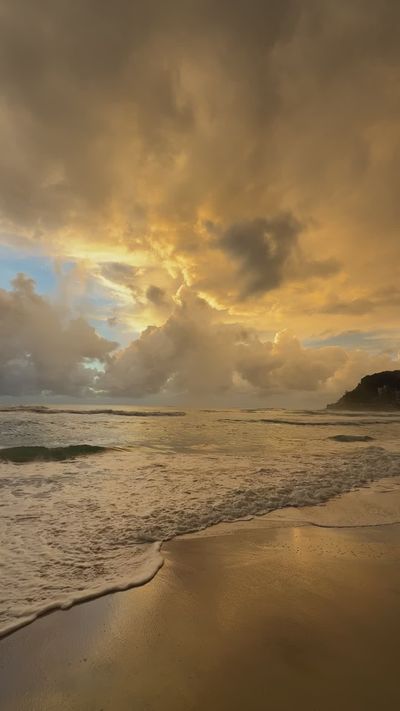Rachel Roy's ocean waves sunset video