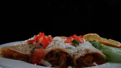 close up video of food