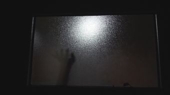 窗边的月亮视频素材免费下载免费下载视频素材