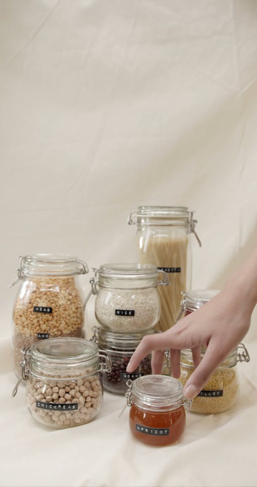 Reusable And Cleanable Glass Containers Used for Dry Foods Storage 