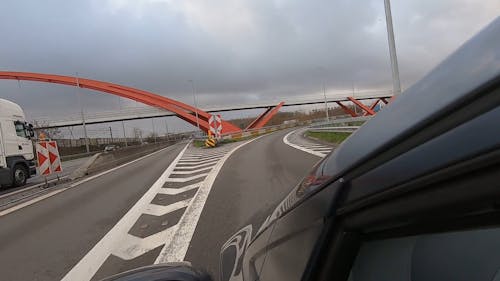 Aufnahmen Des Fahrzeugs Auf Dem High Way