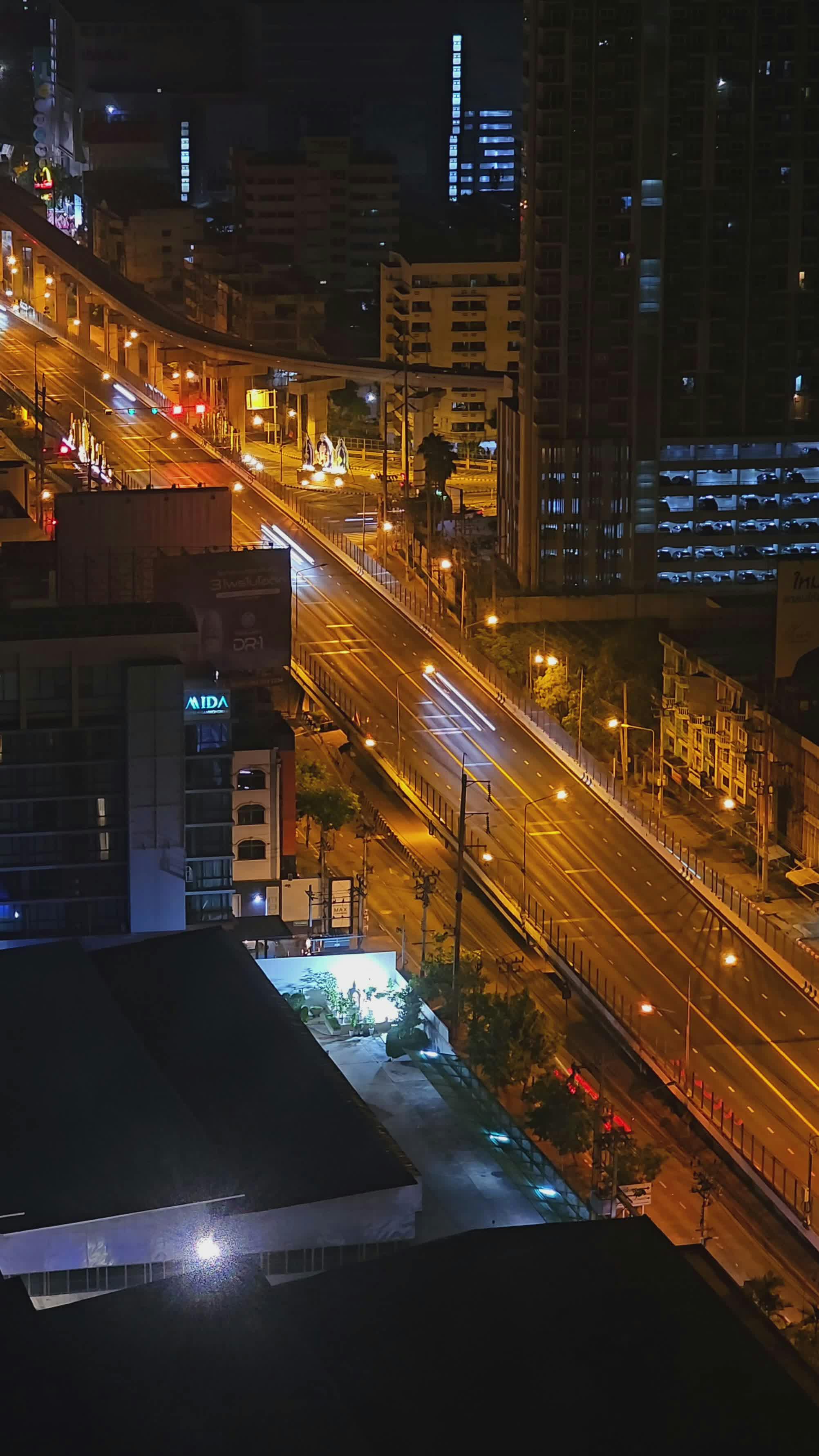 dynamic city night traffic timelapse 37779530
