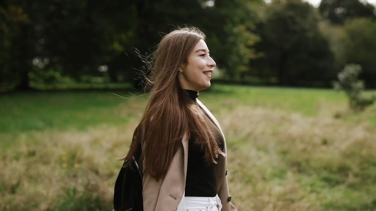 Hug Videos, Download The BEST Free 4k Stock Video Footage & Hug HD ...