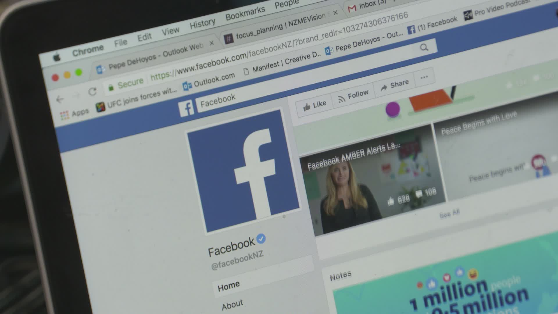 Social Networking And Bookmarking video
