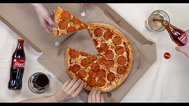 food pizza hands friends